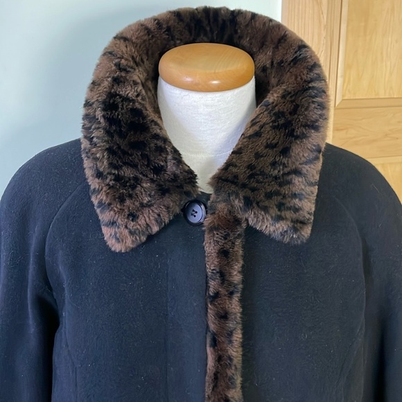 Vintage Lindor Petite Black Wool Coat With Faux Leopard Fur Trim, Size 16 - Picture 11 of 16